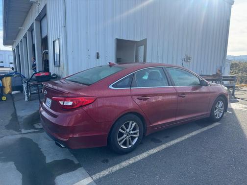 2016 Hyundai SONATA SE
