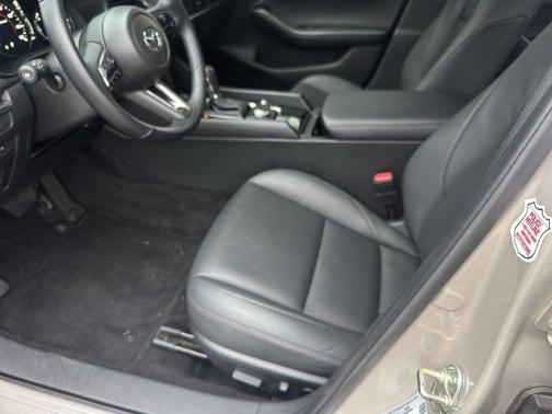 2025 Mazda Mazda3 FWD w/Preferred Package