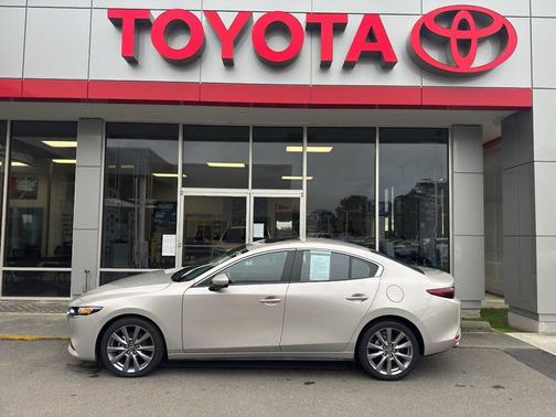 2025 Mazda Mazda3 FWD w/Preferred Package