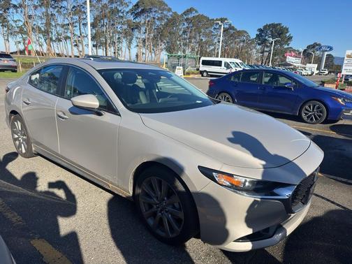 2025 Mazda Mazda3 FWD w/Preferred Package