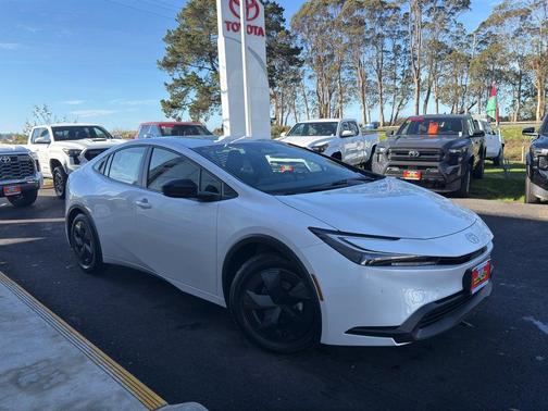 2026 Toyota Prius LE