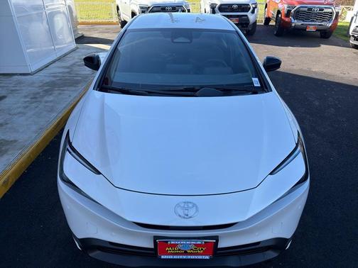 2026 Toyota Prius LE