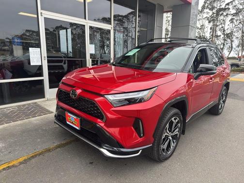 2025 Toyota RAV4 Hybrid SE