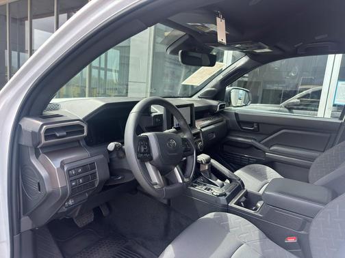 Ice Cap 2024 Toyota Tacoma SR5