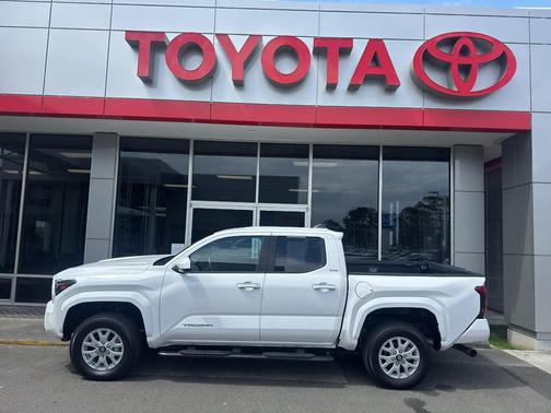 Ice Cap 2024 Toyota Tacoma SR5