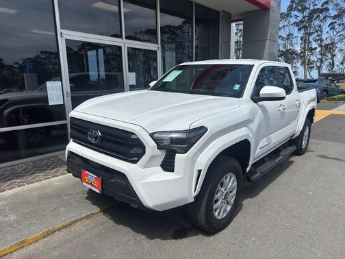 Ice Cap 2024 Toyota Tacoma SR5