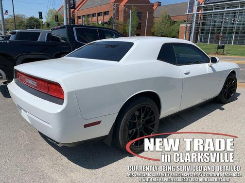 Bright White Clearcoat 2014 Dodge Challenger SXT