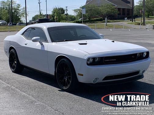 Bright White Clearcoat 2014 Dodge Challenger SXT