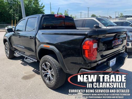 Onyx Black 2023 GMC Canyon AT4