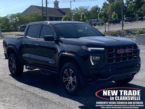 Onyx Black 2023 GMC Canyon AT4