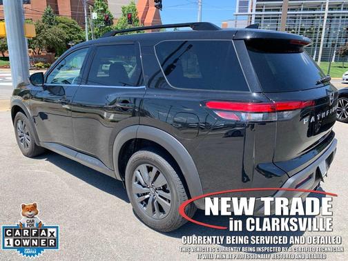 Super Black 2022 Nissan Pathfinder SV 4WD