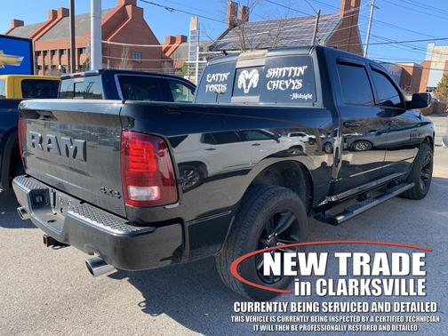 2017 RAM 1500 Night Crew Cab 4x4 5'7' Box