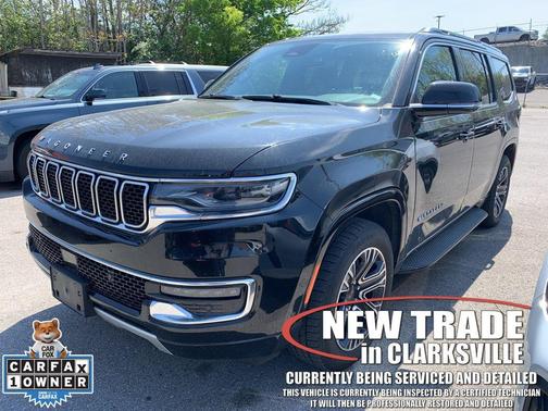 Diamond Black Crystal Pearlcoat 2024 Jeep Wagoneer Series II 4x2