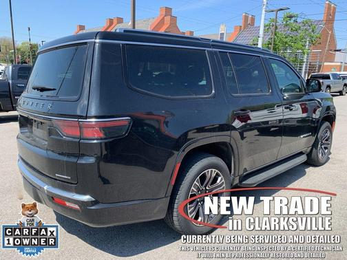 Diamond Black Crystal Pearlcoat 2024 Jeep Wagoneer Series II 4x2