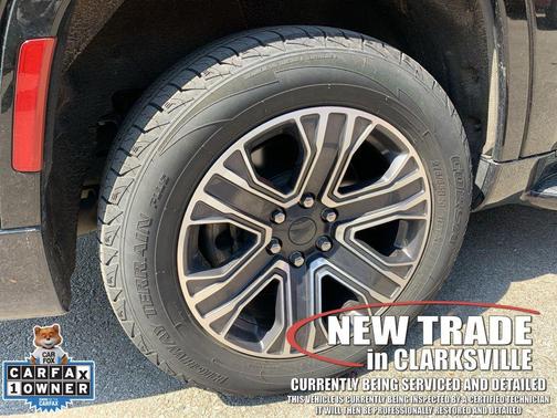 Diamond Black Crystal Pearlcoat 2024 Jeep Wagoneer Series II 4x2