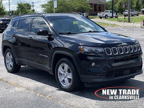 Diamond Black Crystal Pearlcoat 2022 Jeep Compass Latitude