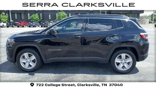 Diamond Black Crystal Pearlcoat 2022 Jeep Compass Latitude