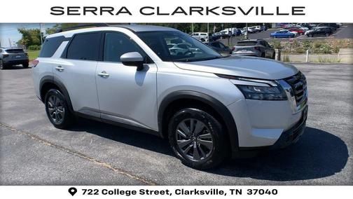 Brilliant Silver Metallic 2024 Nissan Pathfinder SV FWD