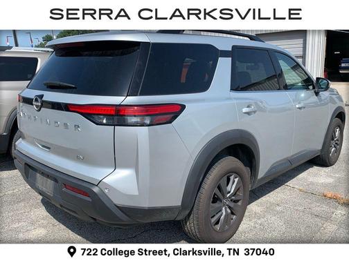 Brilliant Silver Metallic 2024 Nissan Pathfinder SV FWD