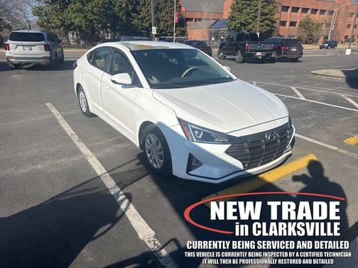 2019 Hyundai ELANTRA SE