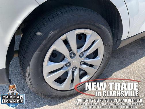 Snow White Pearl 2024 Kia Soul LX