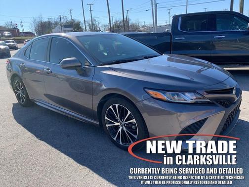 2019 Toyota Camry Hybrid XLE