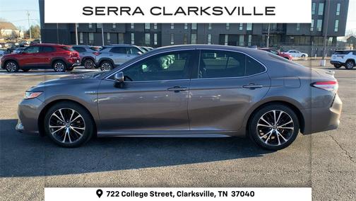 2019 Toyota Camry Hybrid XLE