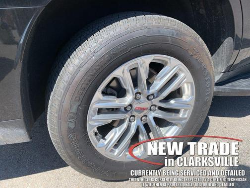 Onyx Black 2024 GMC Yukon SLT