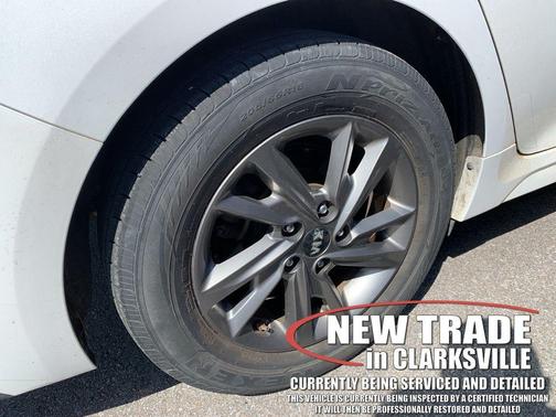 Snow White Pearl 2019 Kia Optima LX