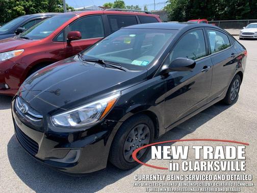 Ultra Black Pearl 2017 Hyundai Accent SE