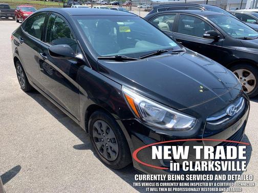 Ultra Black Pearl 2017 Hyundai Accent SE