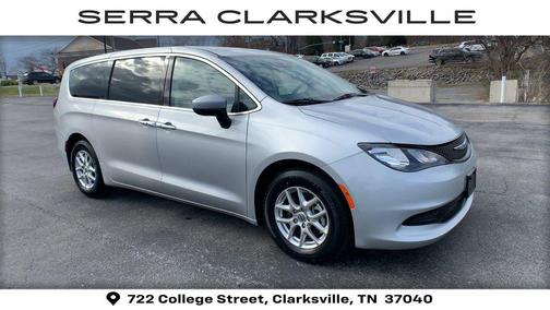 Silver Mist Clearcoat 2023 Chrysler Voyager LX