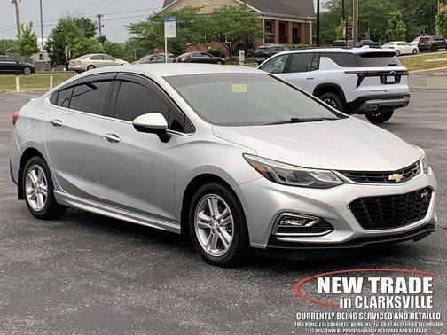 Silver Ice Metallic 2017 Chevrolet Cruze LT