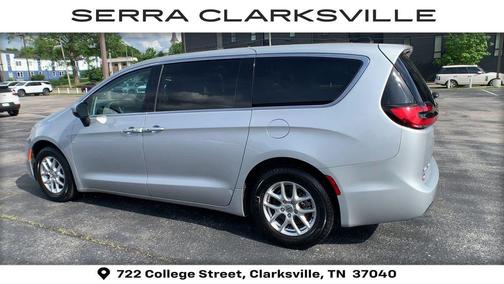 Silver Mist Clearcoat 2023 Chrysler Pacifica Touring L