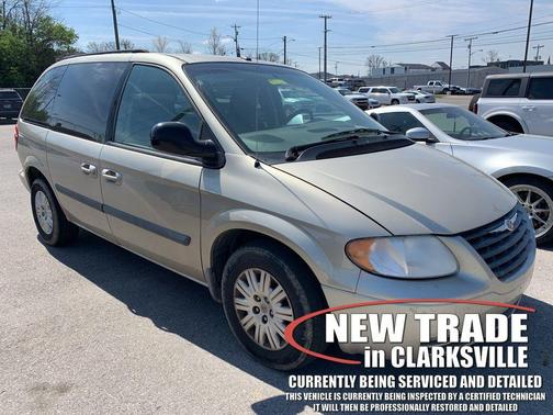 2007 Chrysler Town & Country Base