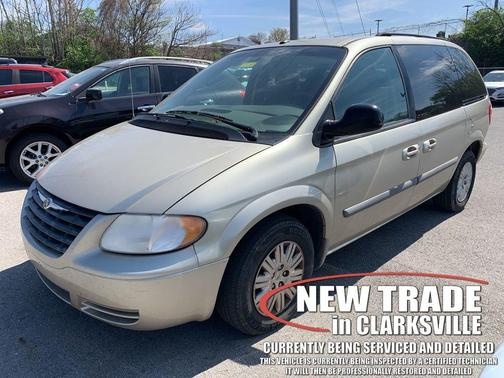2007 Chrysler Town & Country Base