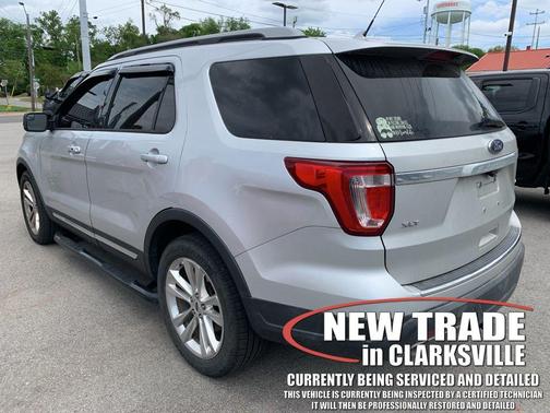 INGOT SILVER METALLIC 2018 Ford Explorer XLT