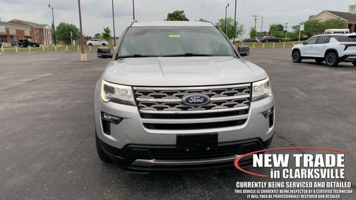 INGOT SILVER METALLIC 2018 Ford Explorer XLT