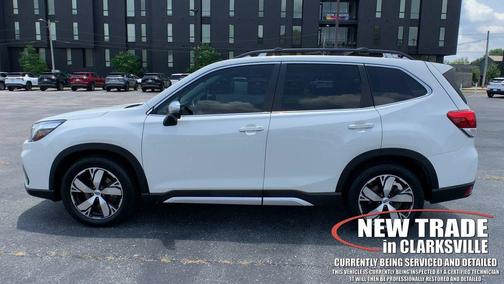Crystal White Pearl 2020 Subaru Forester Touring