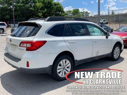 Crystal White Pearl 2017 Subaru Outback 2.5i Premium