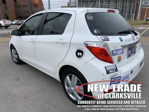 2012 Toyota Yaris LE