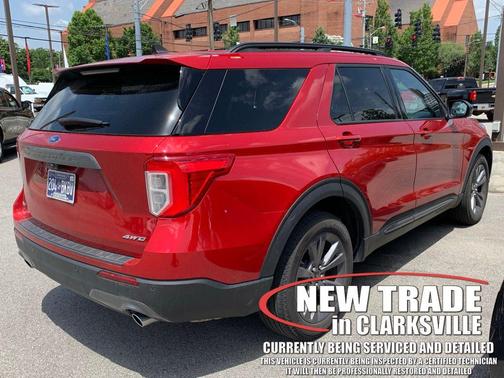 Rapid Red Metallic Tinted Clearcoat 2023 Ford Explorer XLT