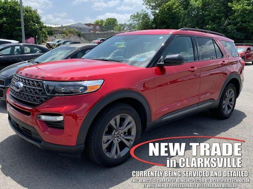 Rapid Red Metallic Tinted Clearcoat 2023 Ford Explorer XLT