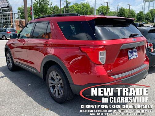 Rapid Red Metallic Tinted Clearcoat 2023 Ford Explorer XLT