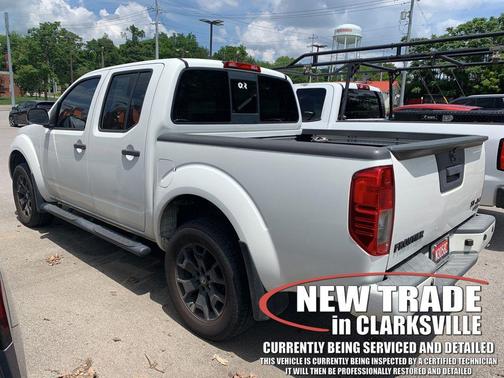 Glacier White 2019 Nissan Frontier SV