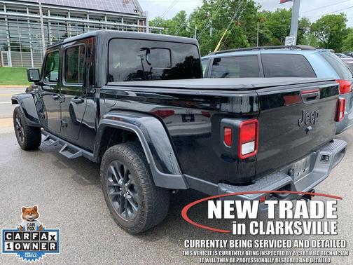 Black Clearcoat 2024 Jeep Gladiator Sport S