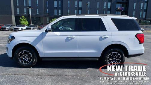 OXFORD WHITE 2024 Ford Expedition XLT