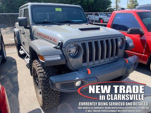 Sting-Gray Clearcoat 2022 Jeep Gladiator Mojave 4x4