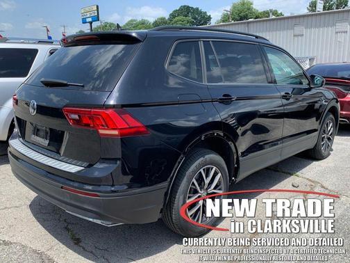Deep Black Pearl 2021 Volkswagen Tiguan 2.0T S