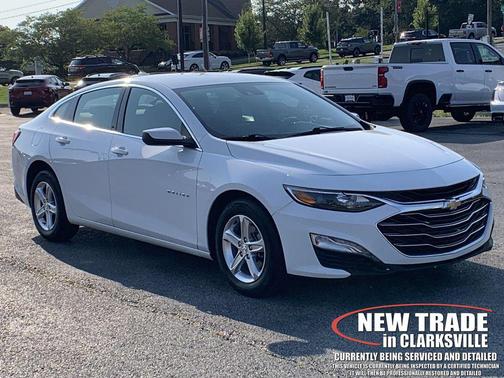 Summit White 2024 Chevrolet Malibu FWD 1LT